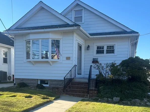117 E Holly Ave, Oaklyn, NJ 08107