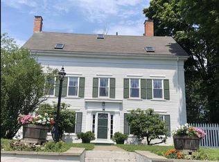 16 Love Ln, Kittery, ME 03904