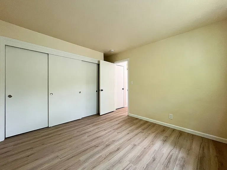 Westview Apartments — Photo 16