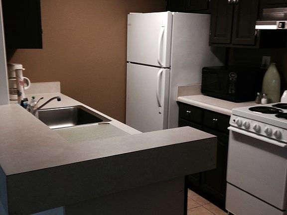 4th image of 208 Lanai Vlg