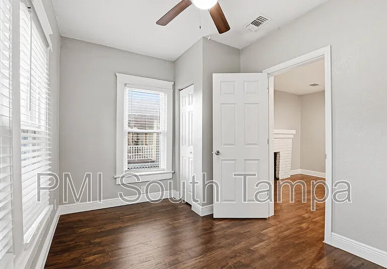 203 W Emma St — Photo 8