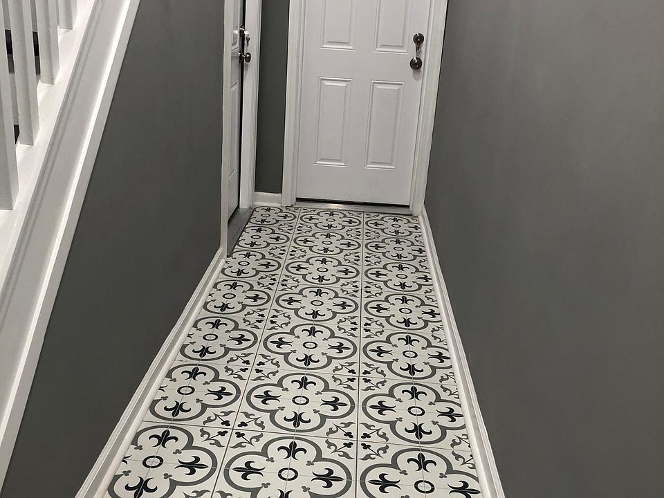 2nd image of 704 N 6th St #1R