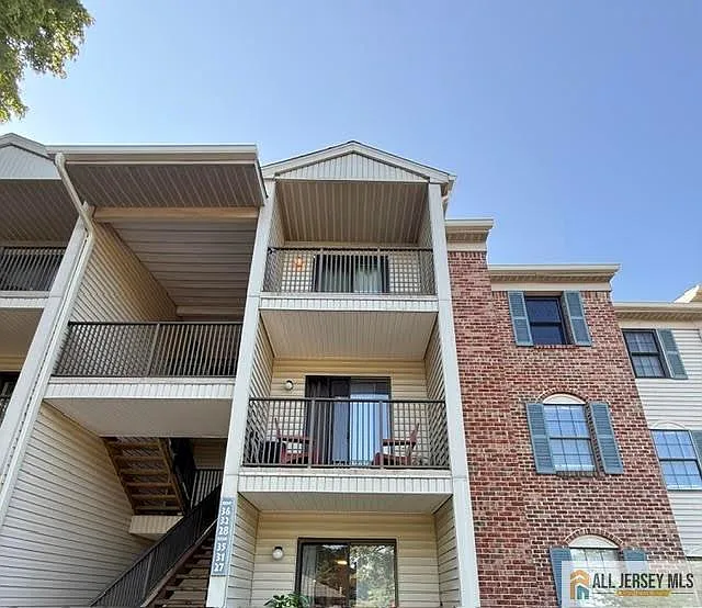 36 Fisher Dr #2724