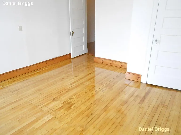 1905 Beacon St #4 — Photo 12