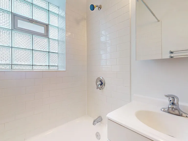 5415 S. Woodlawn Avenue — Photo 103