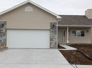 1541 SW 27th St, Lincoln, NE 68522