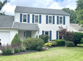 320 Carroll Rd, Athens, OH 45701