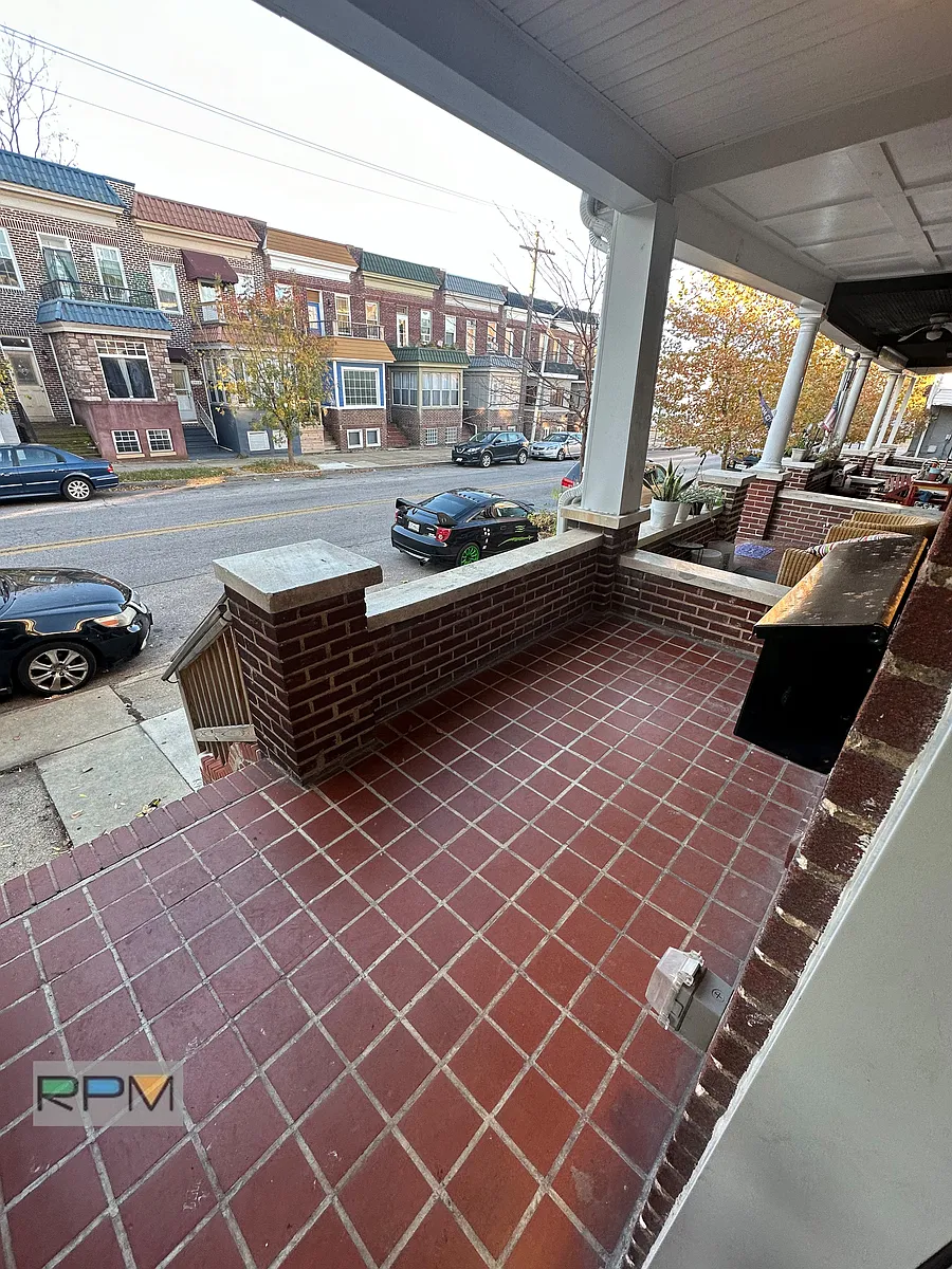 Building Photo - 2616 E Biddle St