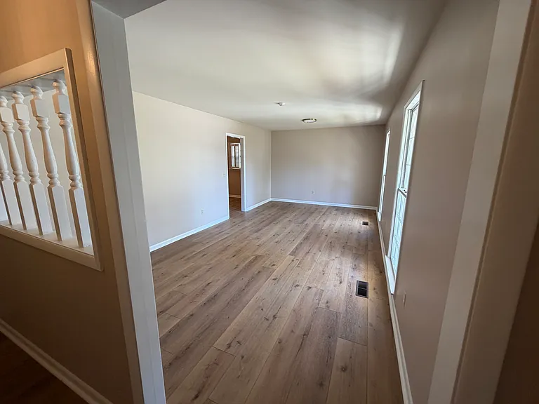 1741 Woodland St NW — Photo 8