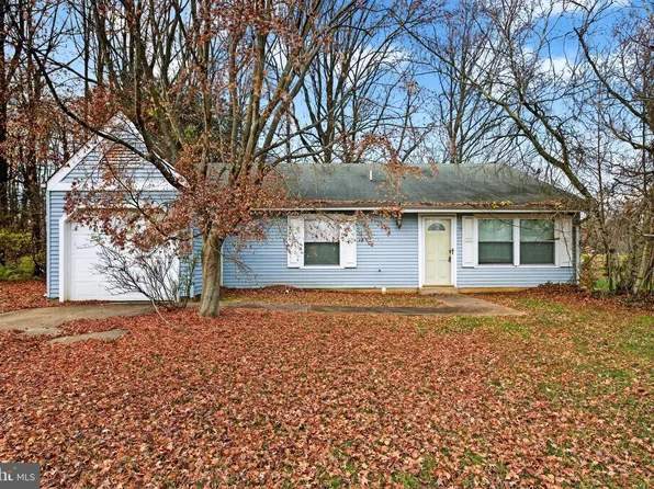 7 Theodora Ct, Wilmington, DE 19808