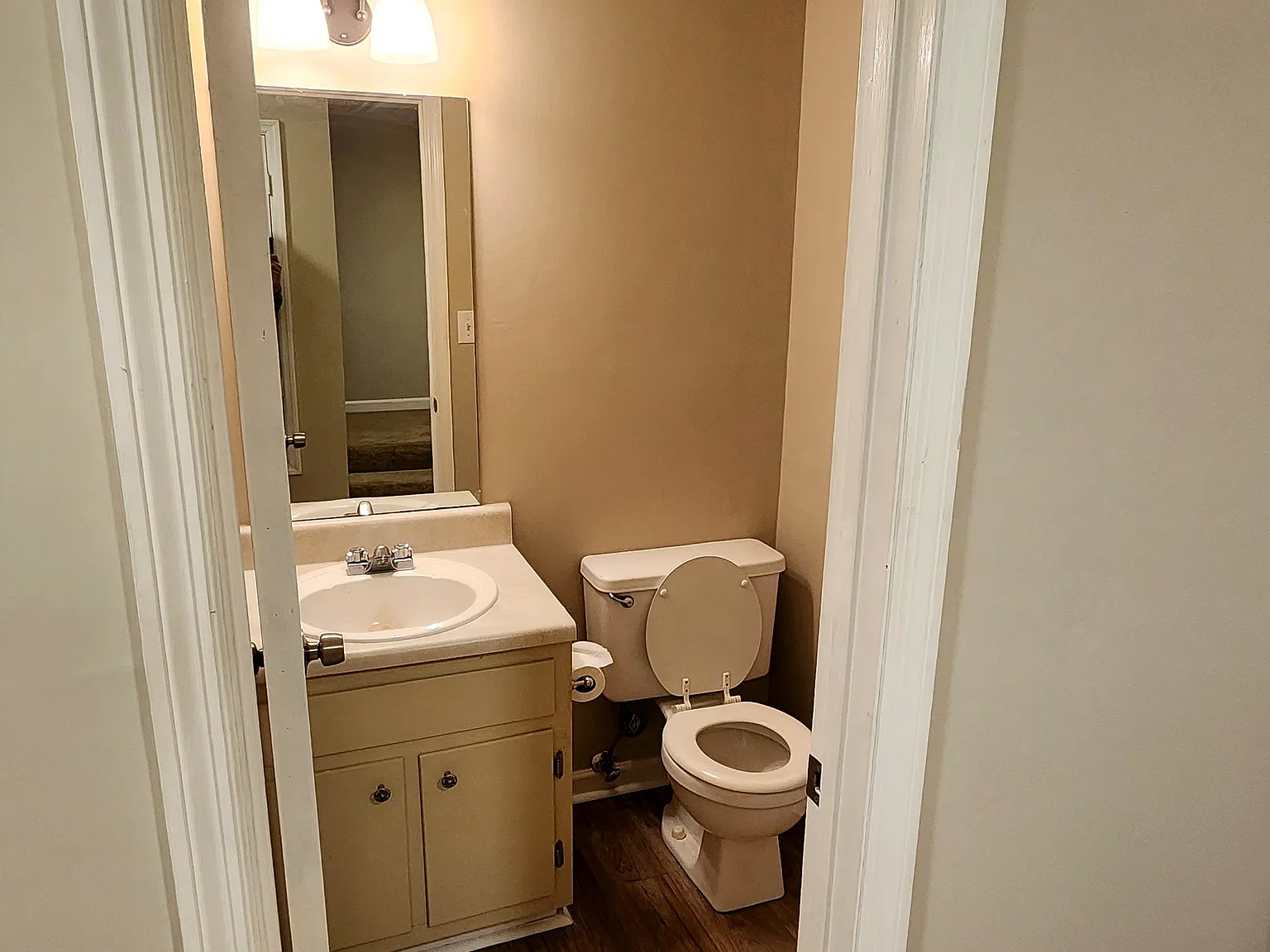 3 bed, 1364 sqft, $2,400 — Photo 2