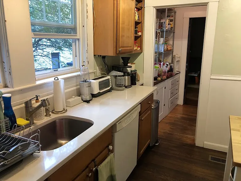 361 Cornell St — Photo 4