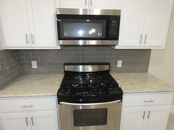 4th image of 4218 Upland Way