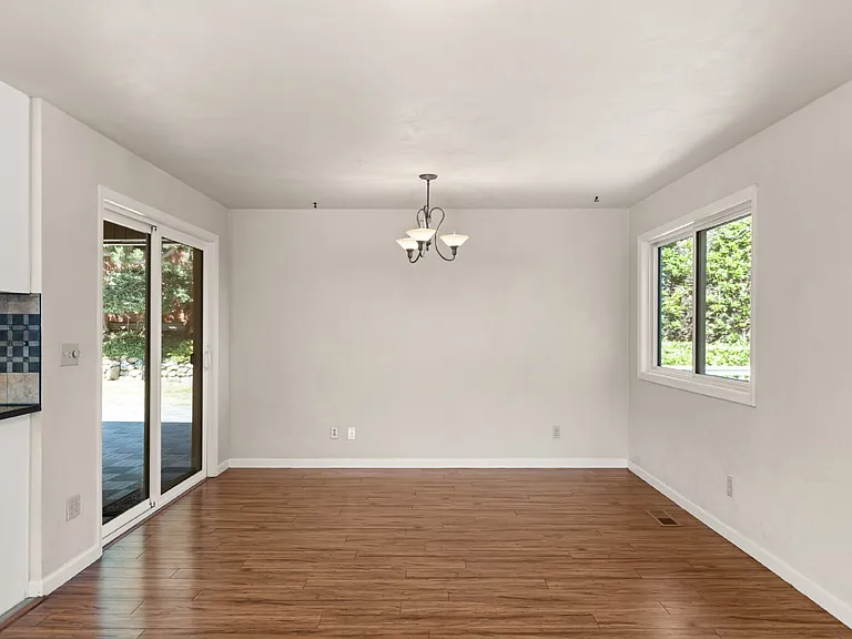 805 Walker Ave — Photo 9