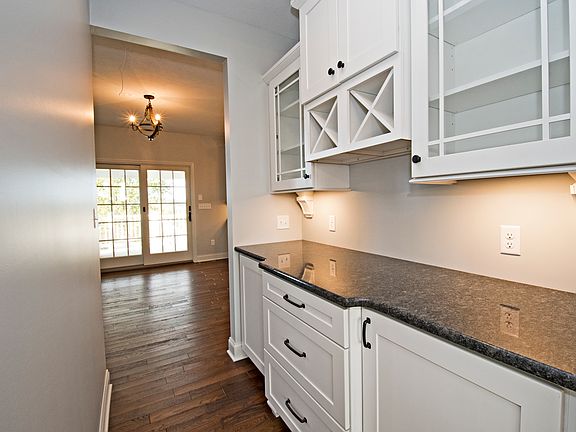 7th image of this home