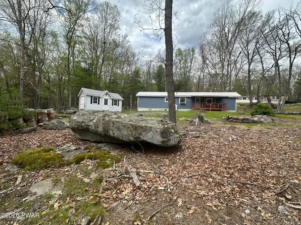 132 Happy Hollow Dr, Shohola, PA 18458