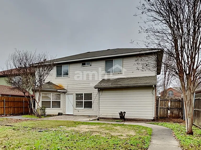 9749 Parkmere Dr — Photo 19
