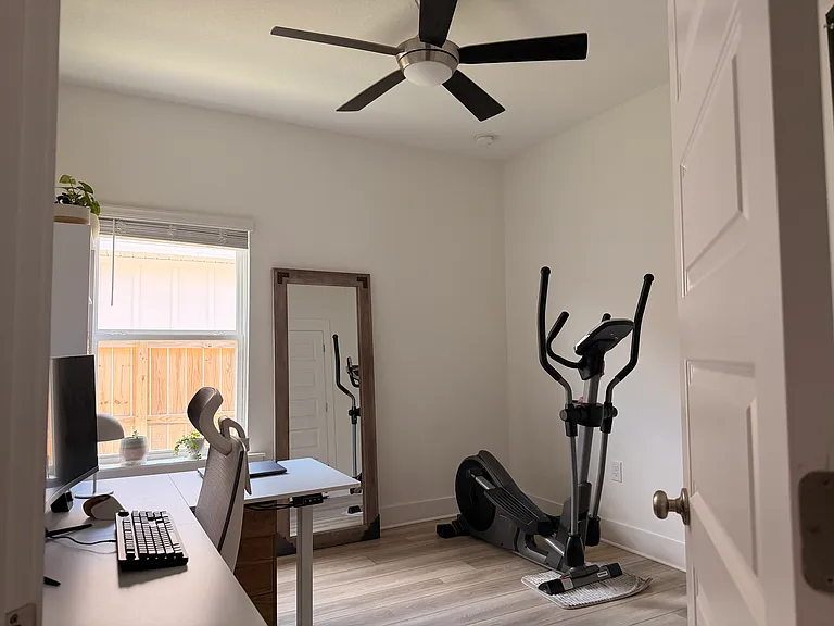218 Lyla Ln — Photo 15