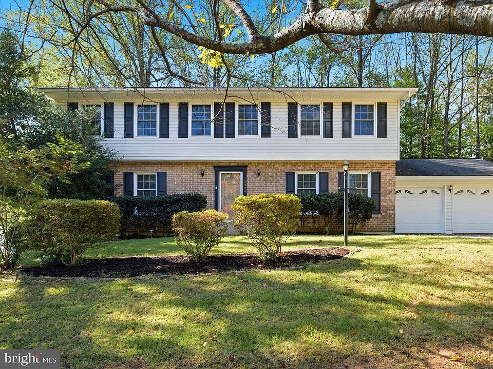 1st image of 15084 Greenmount Dr