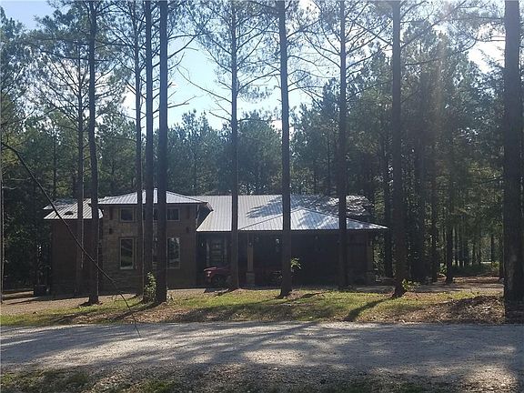 3rd image of 221 Lost Dogwood Trl