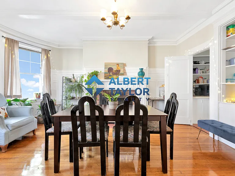 106 Strathmore Rd #2 — Photo 5