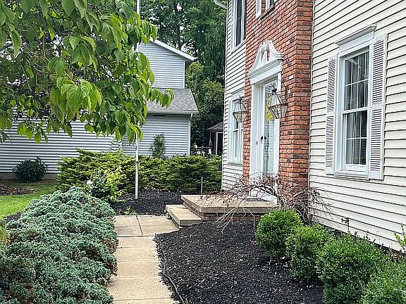 5th image of 7570 Palmerston Dr