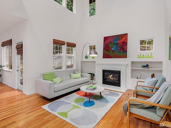3rd image of 10798 221st Ln NE #26