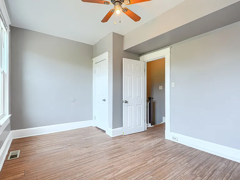 719 Denison St — Photo 5