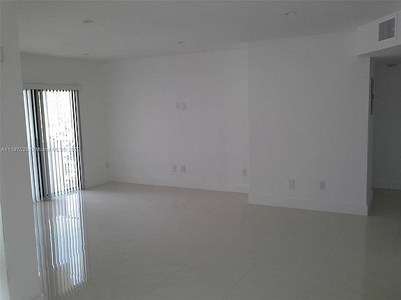 5th image of 525 Coral Way APT 304