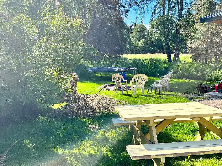 Side yard with firepit
