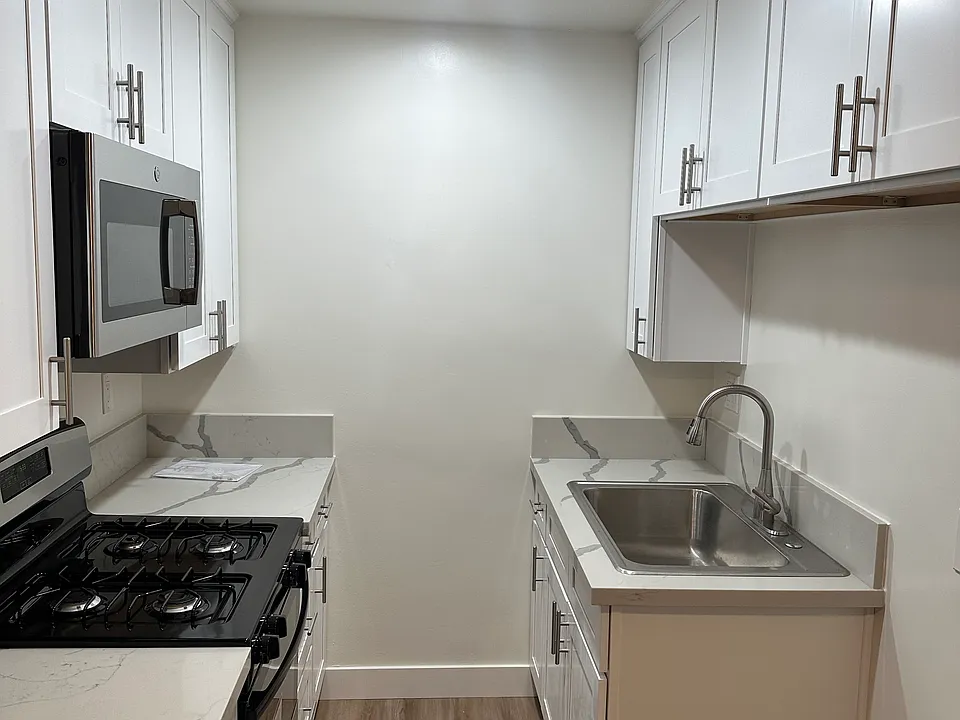 Rives Manor Downey