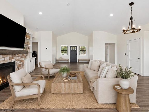 4th image of 4344 Summit Dr