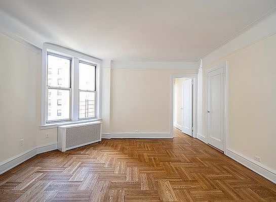 5th image of 910 W End Ave APT 7C
