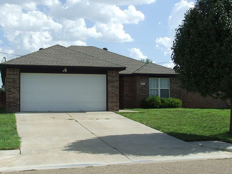1st image of 1206 Fox Hollow Ave