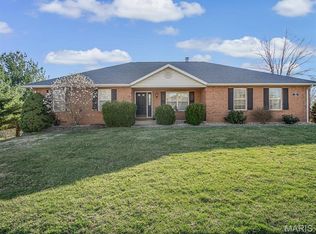 100 Fairway Dr, Waterloo, IL 62298