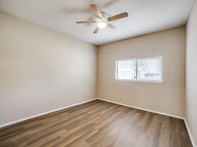 8727 Timberwilde St — Photo 20