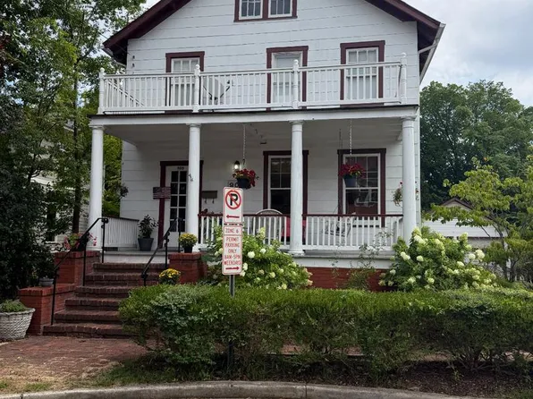 909 N Ivy St, Arlington, VA 22201