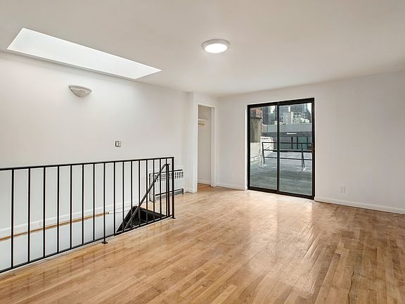 2nd image of 323 W 47th St APT 5b