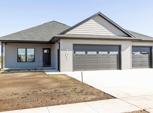 701 Hickory St, Janesville, IA 50647