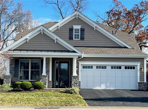 127 Summer Seat Ln, Pittsburgh, PA 15237