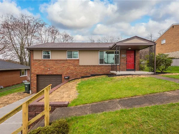 2523 Poinsettia Dr, White Oak, PA 15131