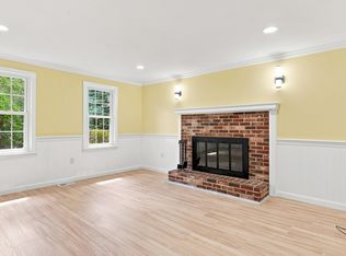36 Hampton Drive, Nashua, NH 03063