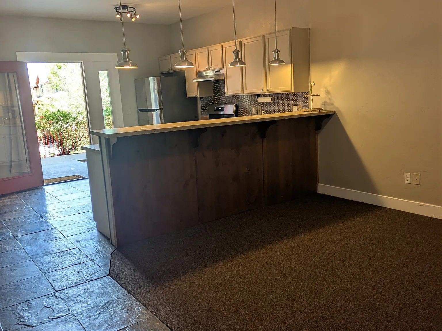 2 bed, 952 sqft, $2,500 — Photo 4