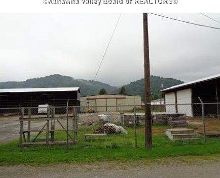 3rd image of 4941 Midland Dr
