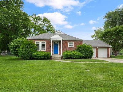100 S Crown Dr, Collinsville, IL, 62234