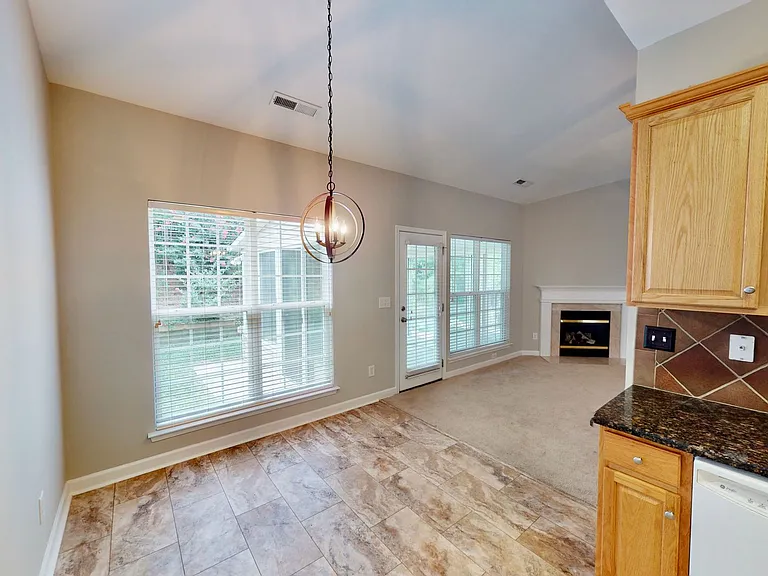 8321 Suttonview Dr — Photo 15