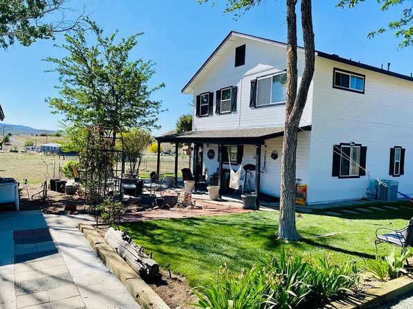 1382 S Foothill Dr