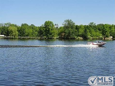 2,000 Acre All Sports Lake