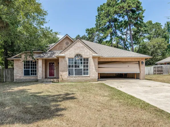 221 Tupelo Ln, Conroe, TX 77304