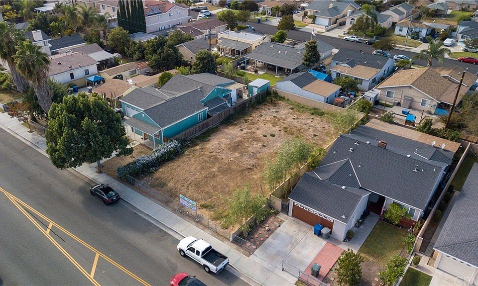 1st image of 5891 Stanton Ave